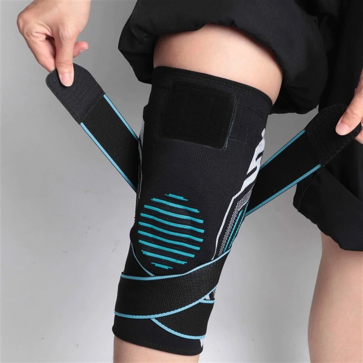 compression knee brace with dual flexible spring side supports